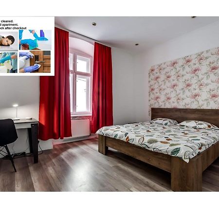 Modern Apartment In Lviv Historic Center. Exterior foto