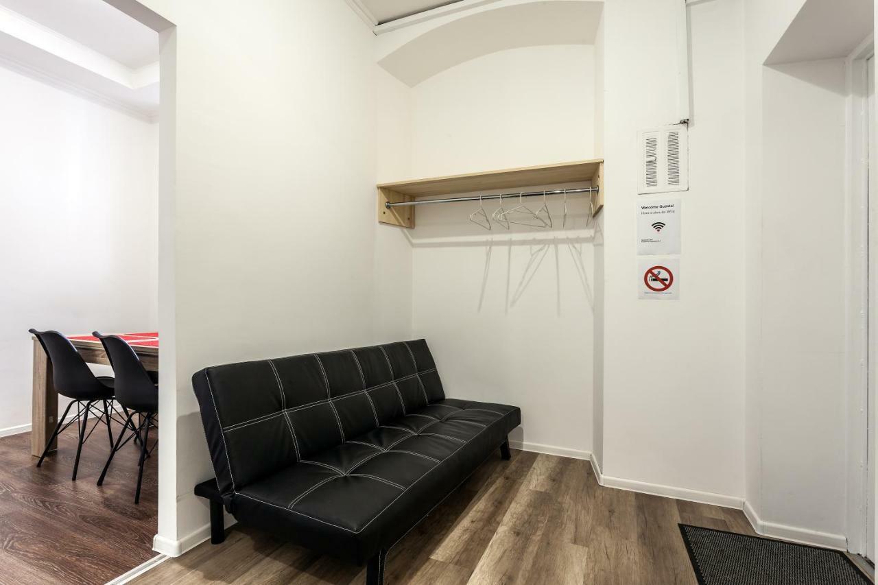 Modern Apartment In Lviv Historic Center. Exterior foto