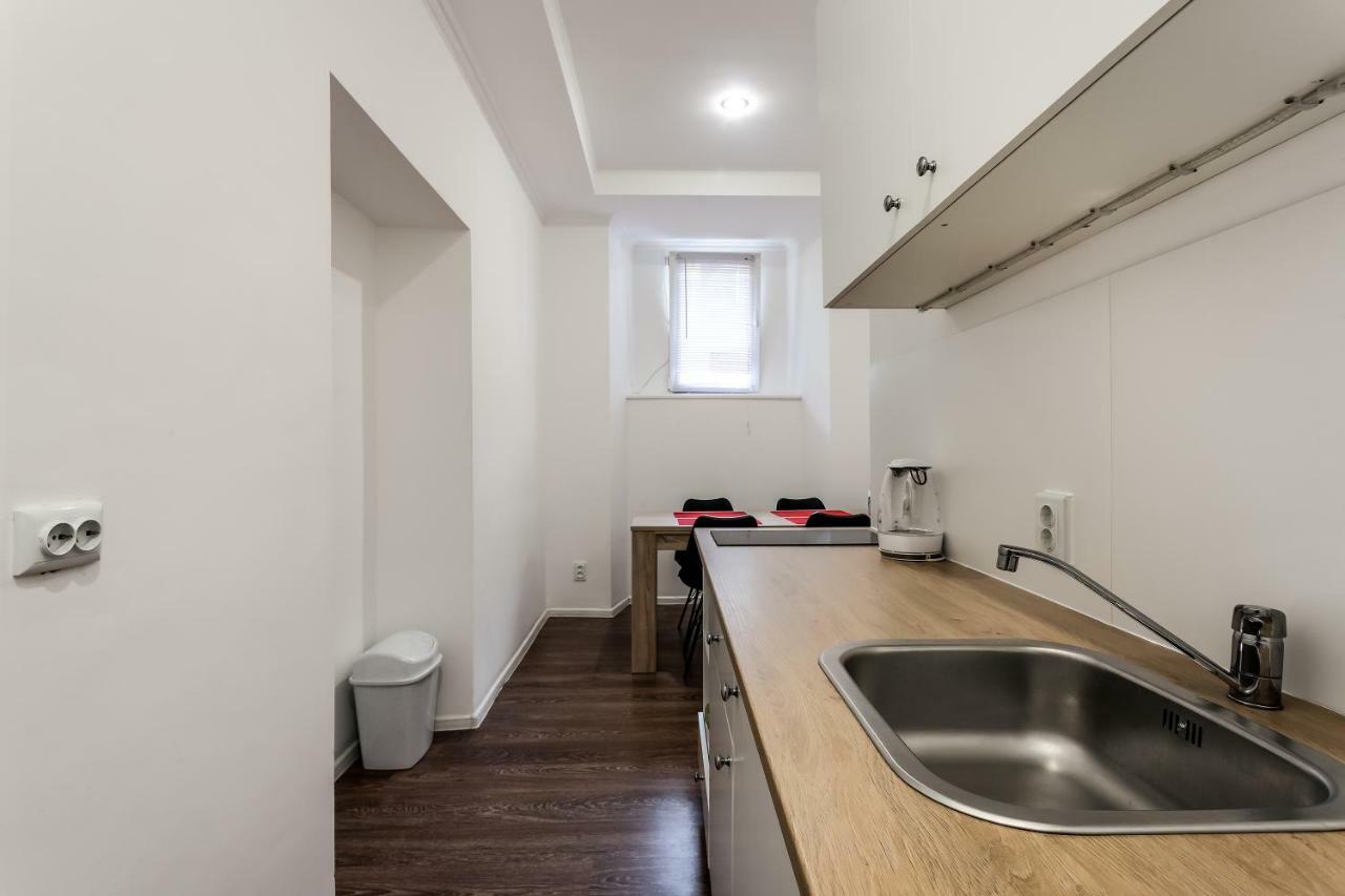 Modern Apartment In Lviv Historic Center. Exterior foto
