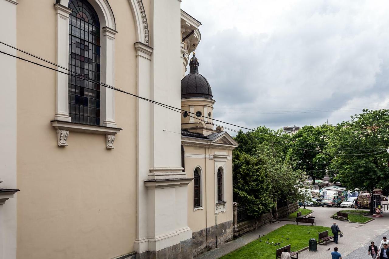 Modern Apartment In Lviv Historic Center. Exterior foto
