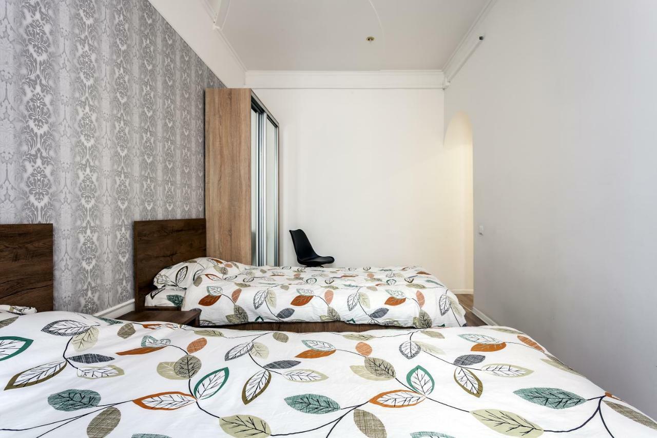 Modern Apartment In Lviv Historic Center. Exterior foto